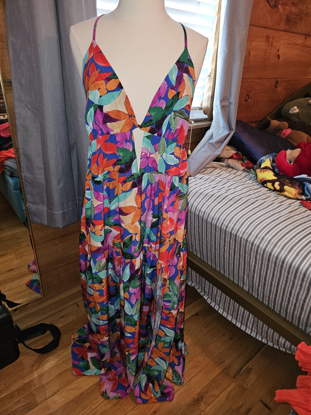 Vibrant Multicolor Leaf-Print Maxi Dress